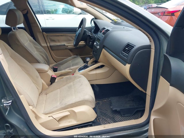 Volkswagen Rabbit 4-door