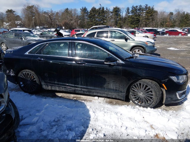 Lincoln MKZ Reserve