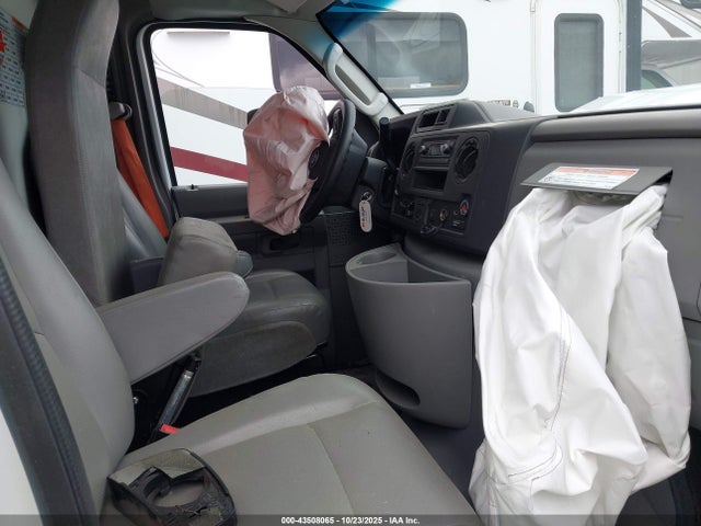 Ford E-350