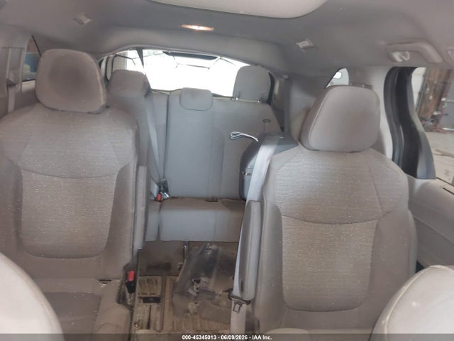 Toyota Sienna Le