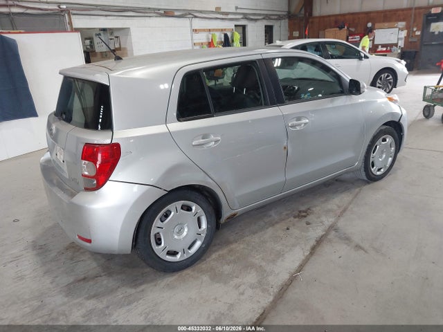 Scion xD