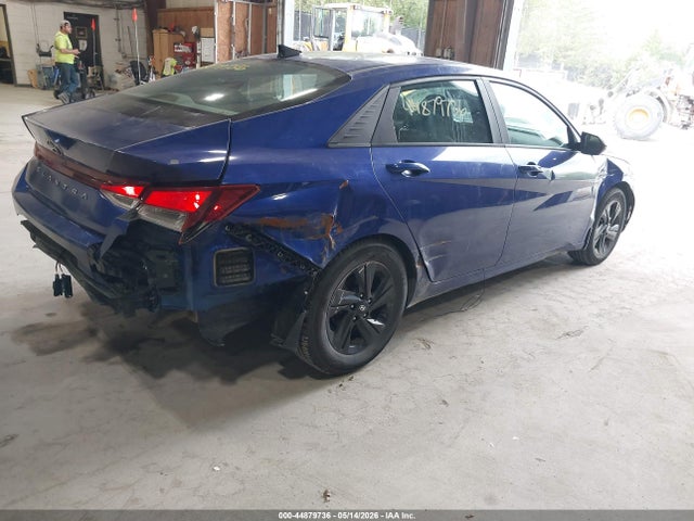 Hyundai ELANTRA Sel