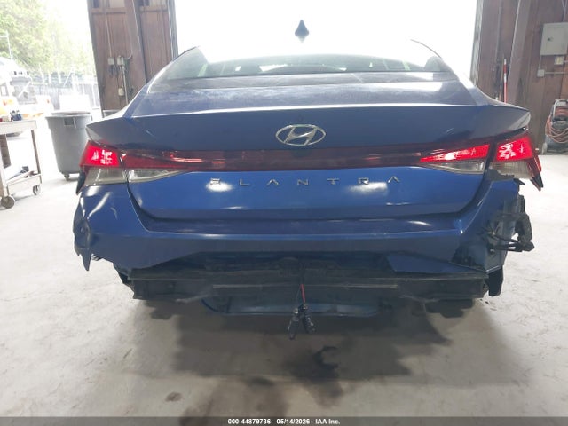 Hyundai ELANTRA Sel