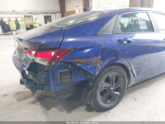 Hyundai ELANTRA Sel