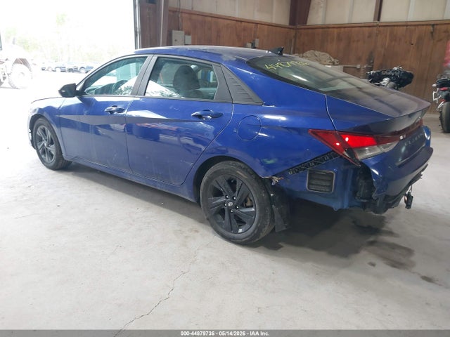 Hyundai ELANTRA Sel
