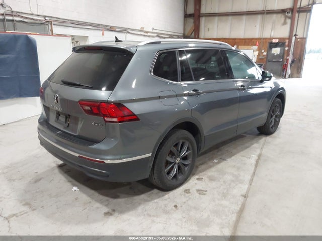 Volkswagen Tiguan 2.0t Se