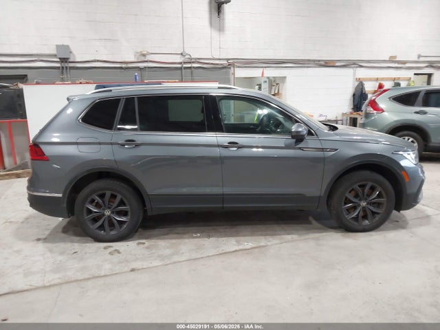 Volkswagen Tiguan 2.0t Se