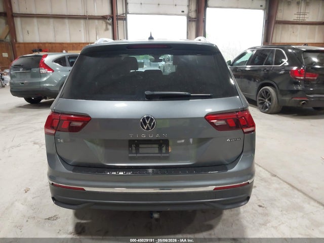 Volkswagen Tiguan 2.0t Se