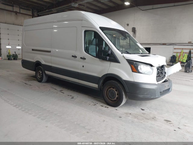 Salvage Ford Transit Image