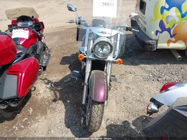 Suzuki Vl800