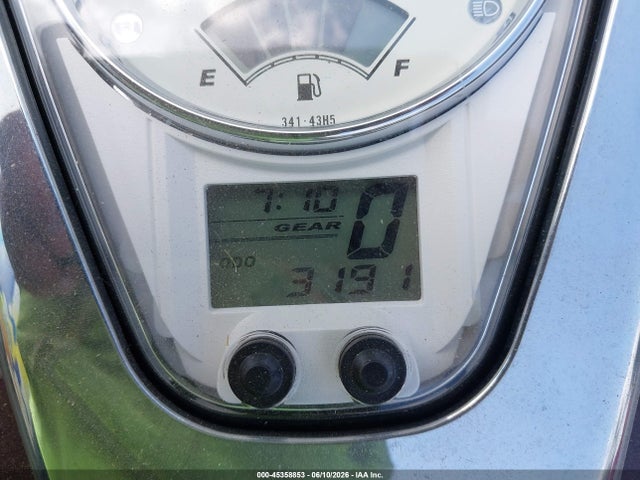 Suzuki Vl800