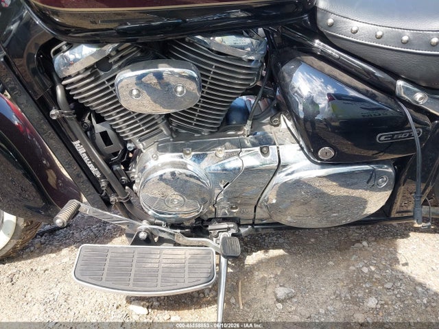 Suzuki Vl800