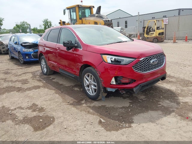Salvage Ford Edge Image