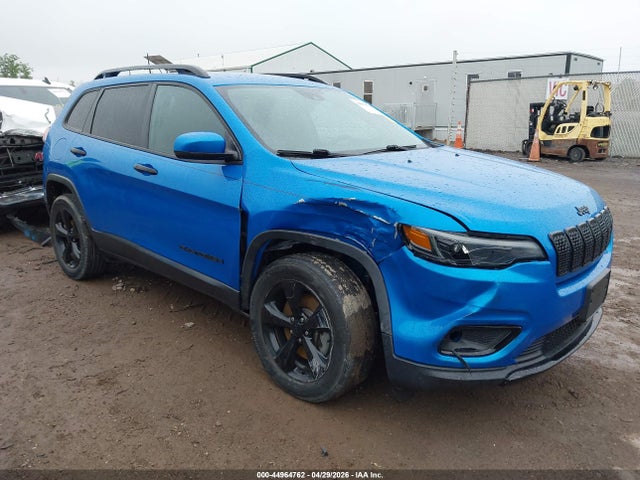 Salvage Jeep Cherokee Image