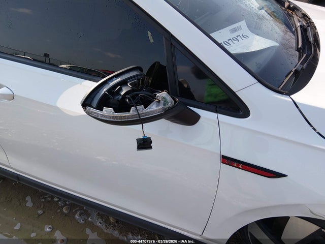 Volkswagen Golf 2.0t S