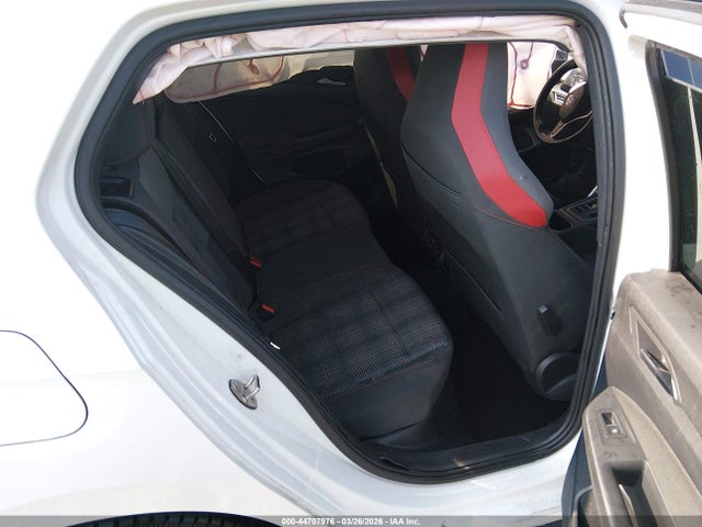 Volkswagen Golf 2.0t S