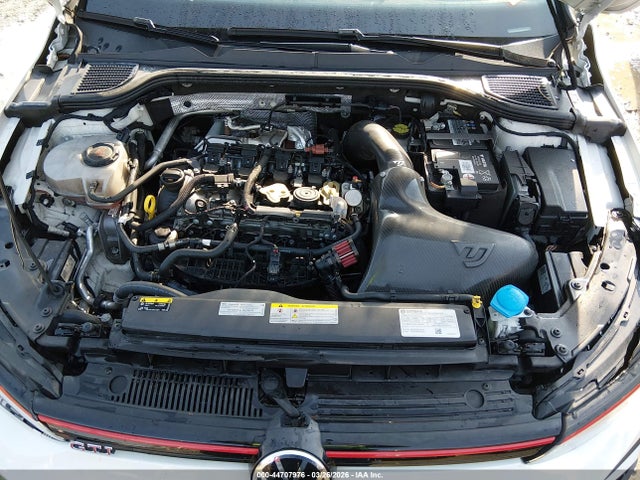 Volkswagen Golf 2.0t S