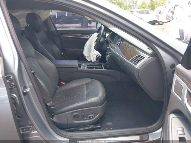 Hyundai Genesis 3.8