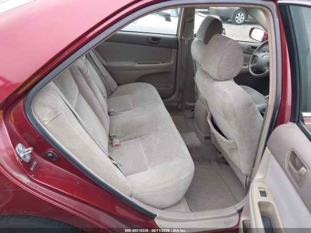 Toyota Camry Le V6