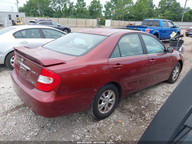 Toyota Camry Le V6