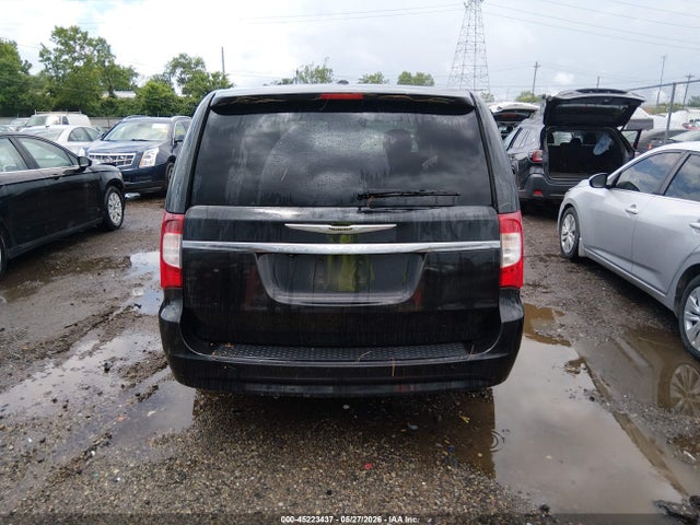 Chrysler Town & Country S