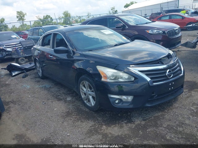 Salvage Nissan Altima Image