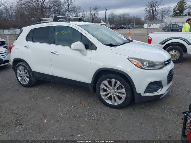 Salvage Chevrolet Trax Image