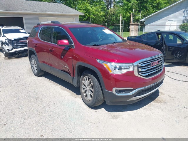 Salvage GMC Acadia Image