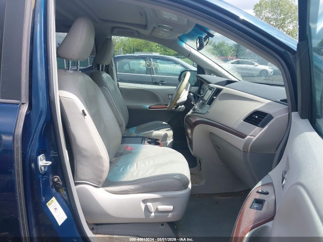Toyota Sienna Xle V6 8 Passenger