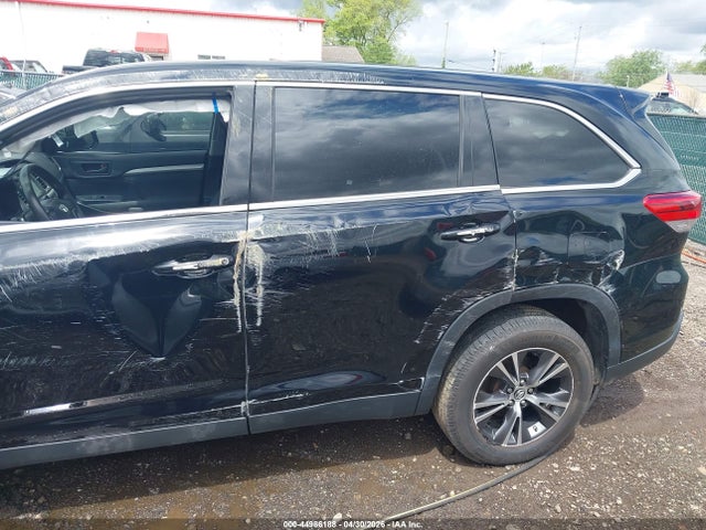Toyota Highlander Le
