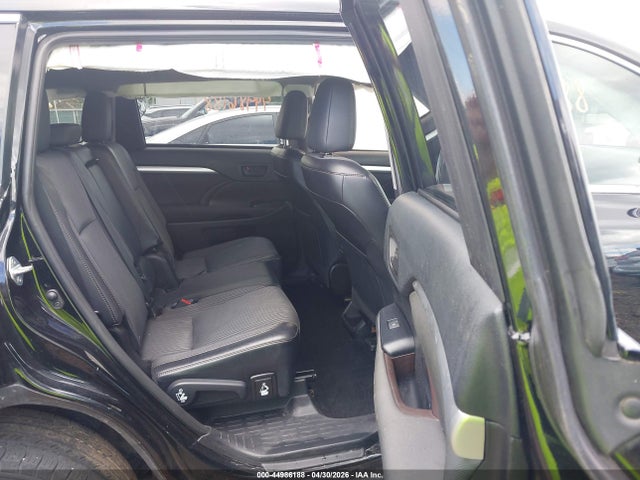 Toyota Highlander Le