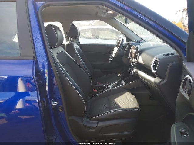 Hyundai VENUE Limited