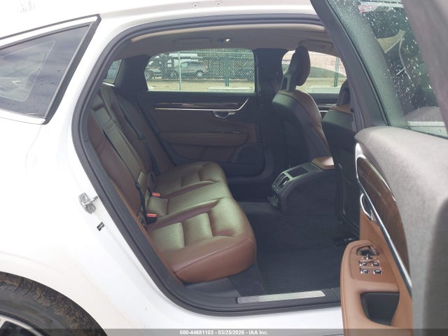 Volvo S90 T6 Momentum