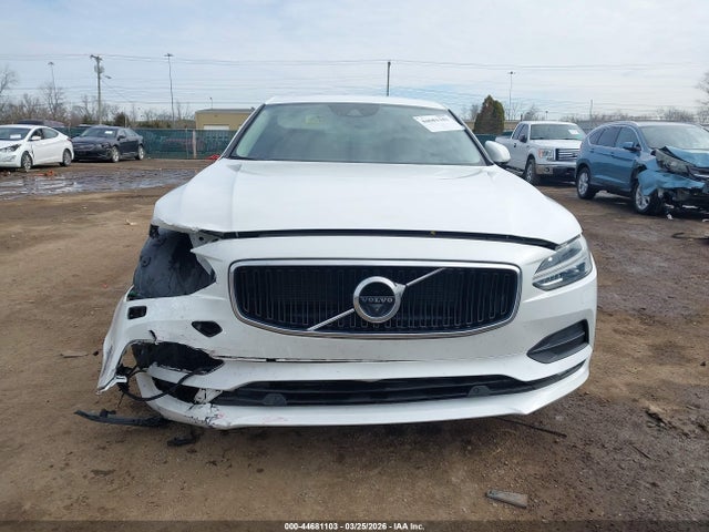 Volvo S90 T6 Momentum