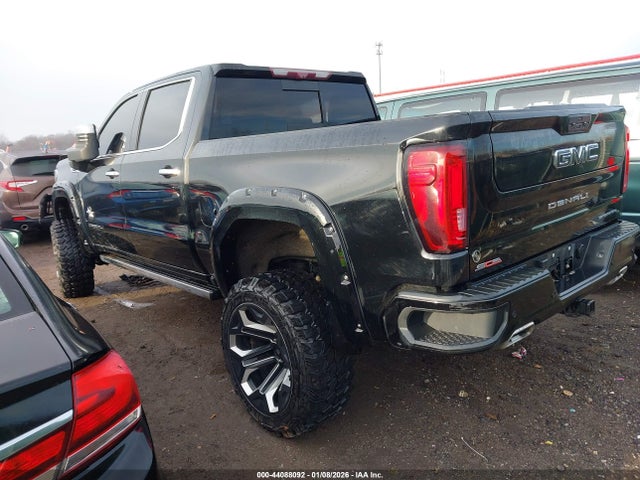 GMC Sierra 1500 4wd  Short Box Denali