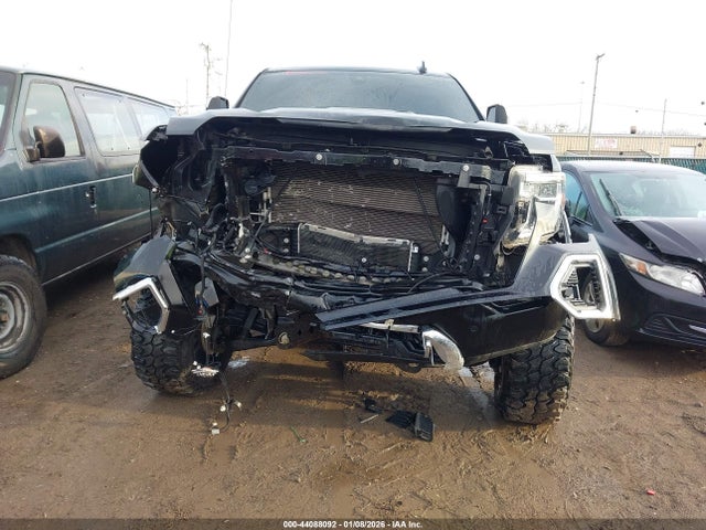 GMC Sierra 1500 4wd  Short Box Denali