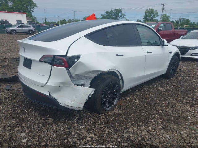 Tesla Model Y Long Range Dual Motor All-wheel Drive