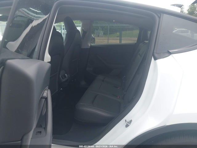Tesla Model Y Long Range Dual Motor All-wheel Drive