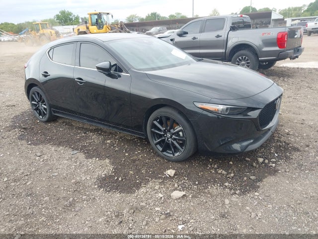 Salvage Mazda Mazda3 Image
