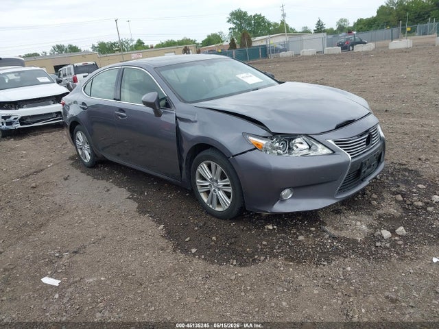 Salvage Lexus Es Image