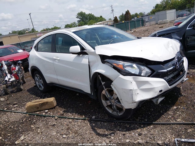 Salvage Honda HR-V Image