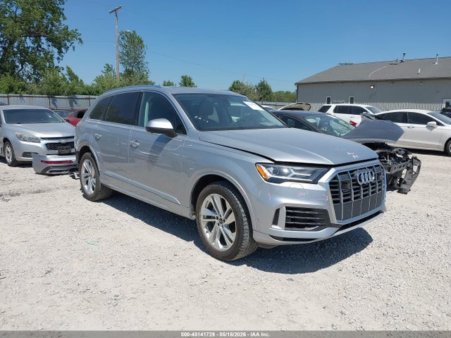 Salvage Audi Q7 Image