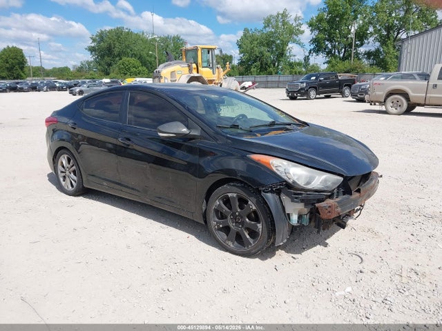 Salvage Hyundai ELANTRA Image