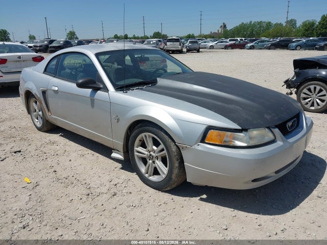 Salvage Ford Mustang Image