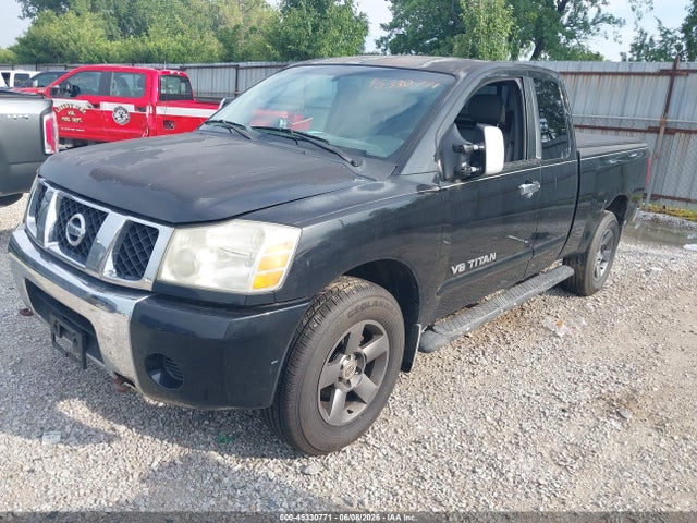 Nissan Titan Se