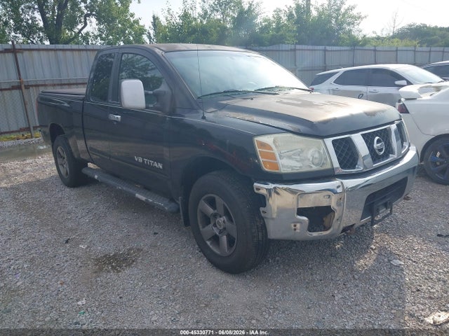Salvage Nissan Titan Image