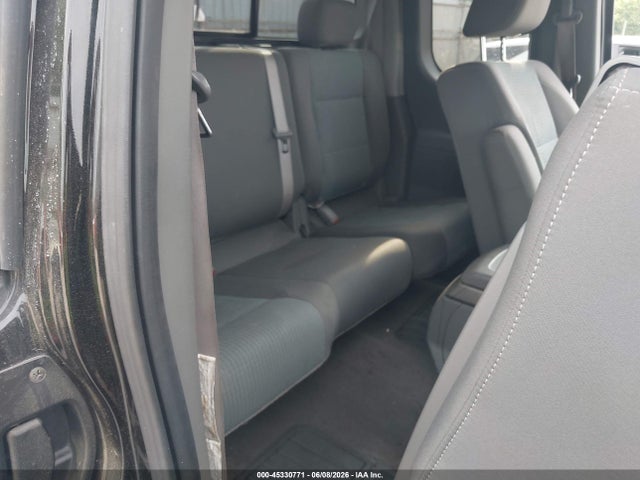 Nissan Titan Se