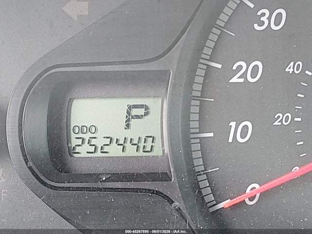 Toyota Sienna Le V6 8 Passenger