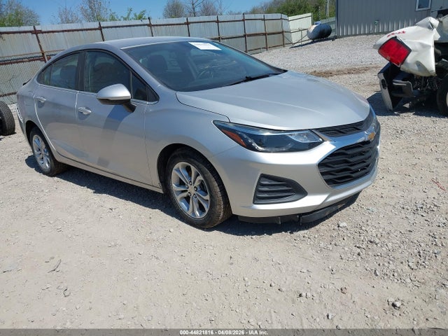 Salvage Chevrolet Cruze Image