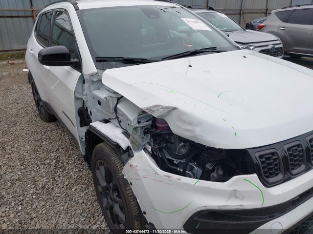 Jeep Compass Latitude